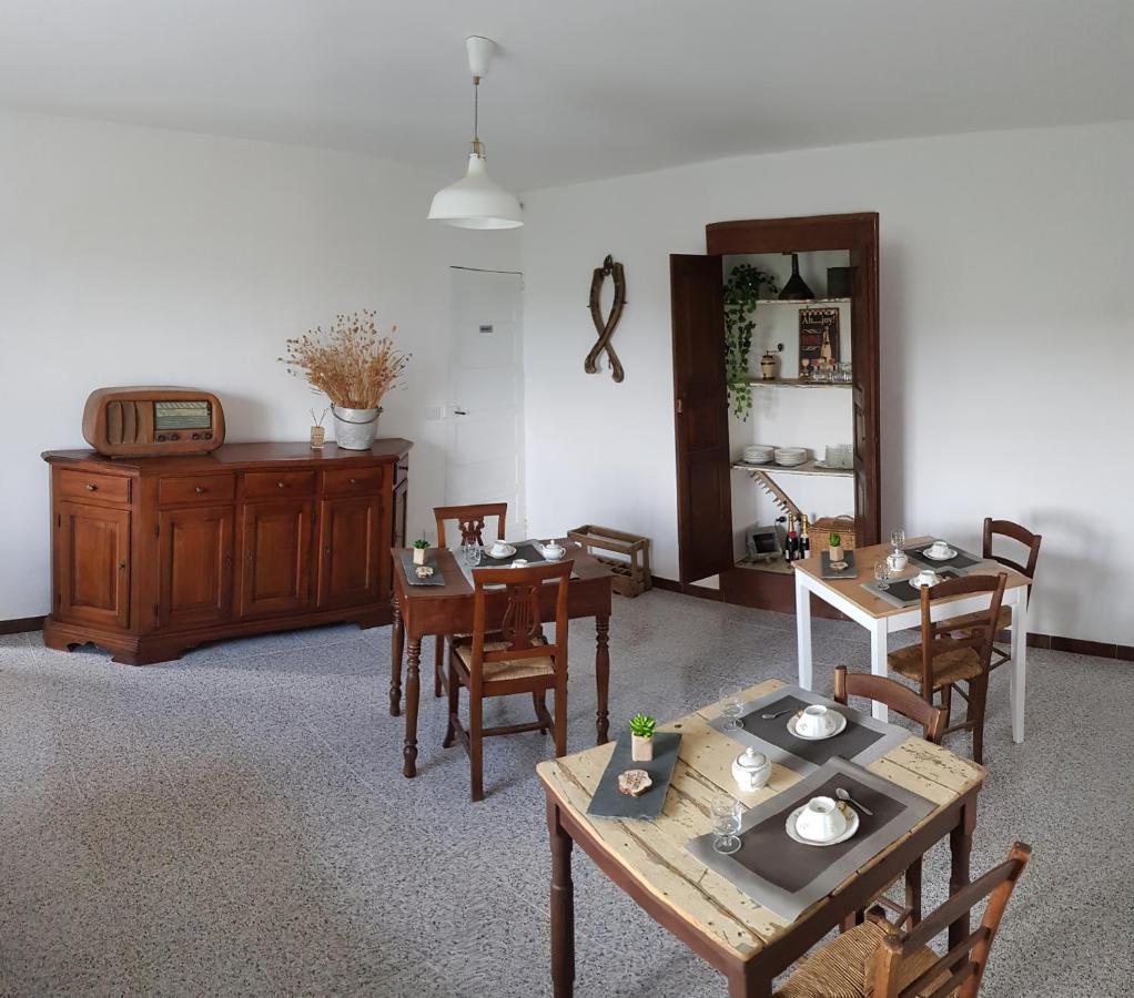 Cascina Brichat Alta Langa Serravalle delle Langhe Eksteriør billede