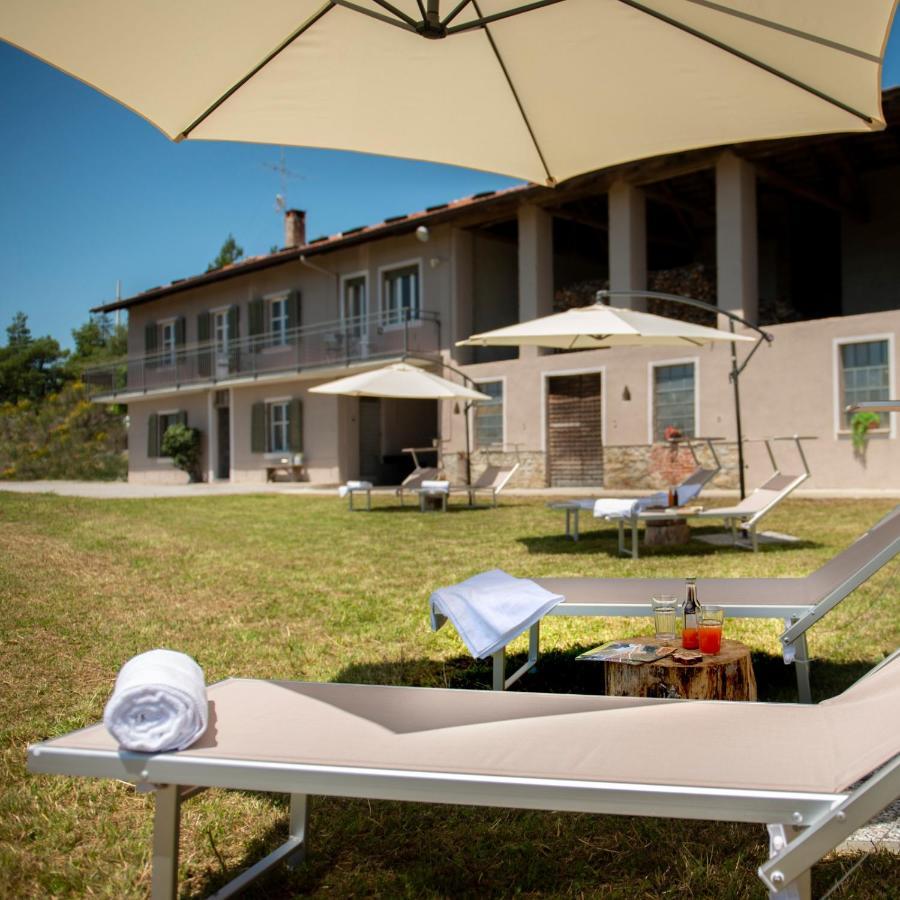 Cascina Brichat Alta Langa Serravalle delle Langhe Eksteriør billede