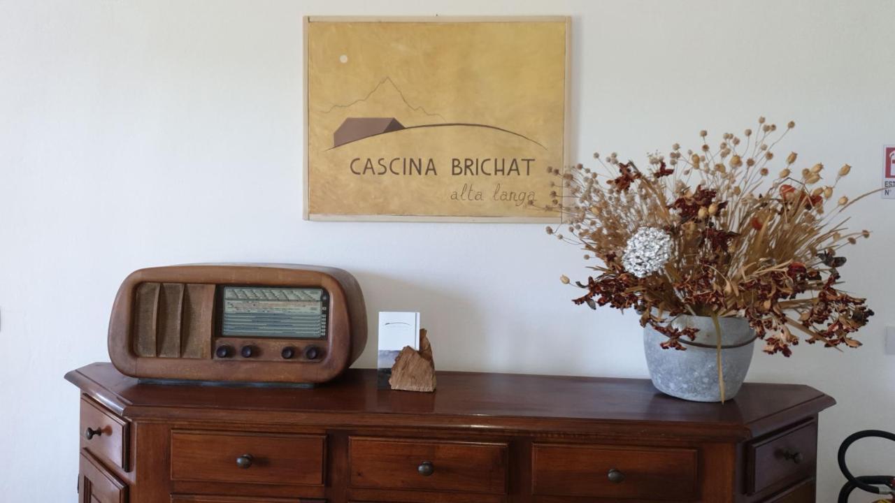 Cascina Brichat Alta Langa Serravalle delle Langhe Eksteriør billede