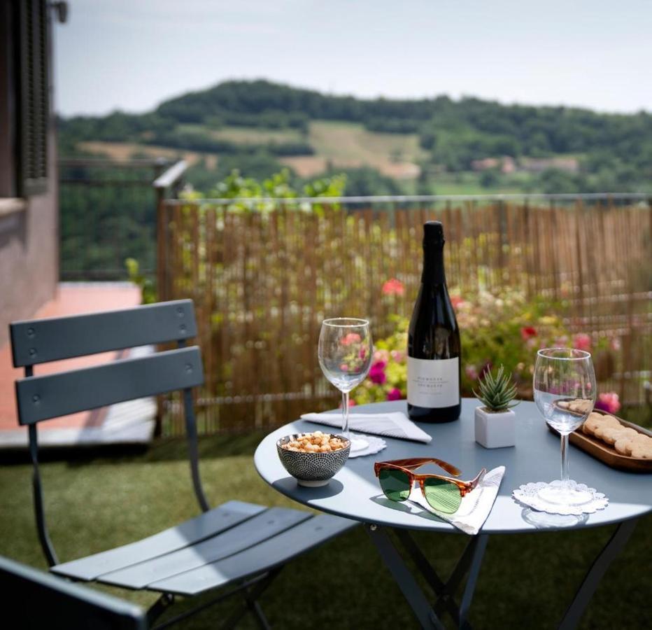 Cascina Brichat Alta Langa Serravalle delle Langhe Eksteriør billede